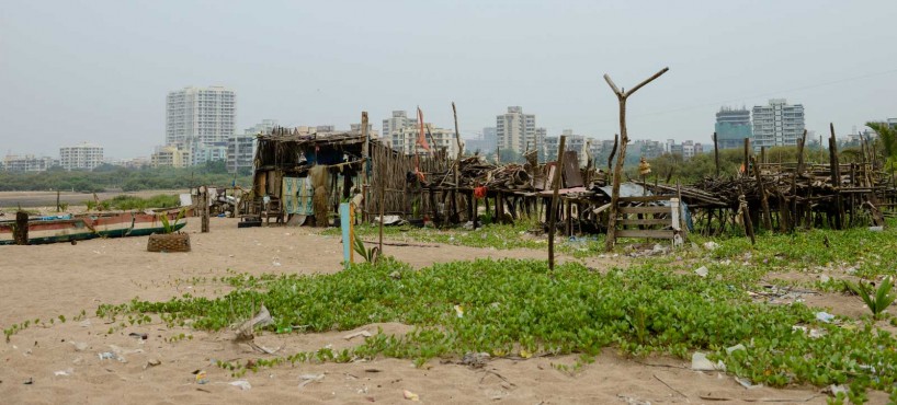 Mumbai : Juhu Beach : October 2012 : Shelter