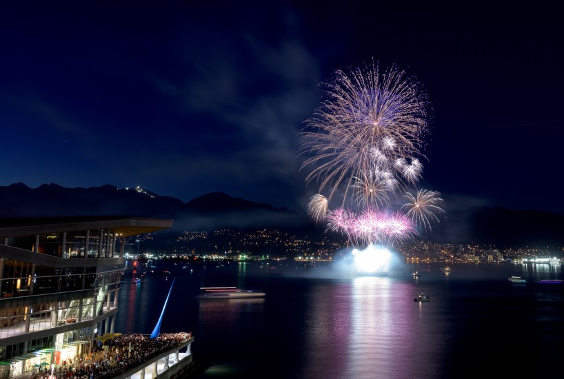 Canada Day Fireworks - Canada Place, Vancouver, BC - 2015-07-01 : 1